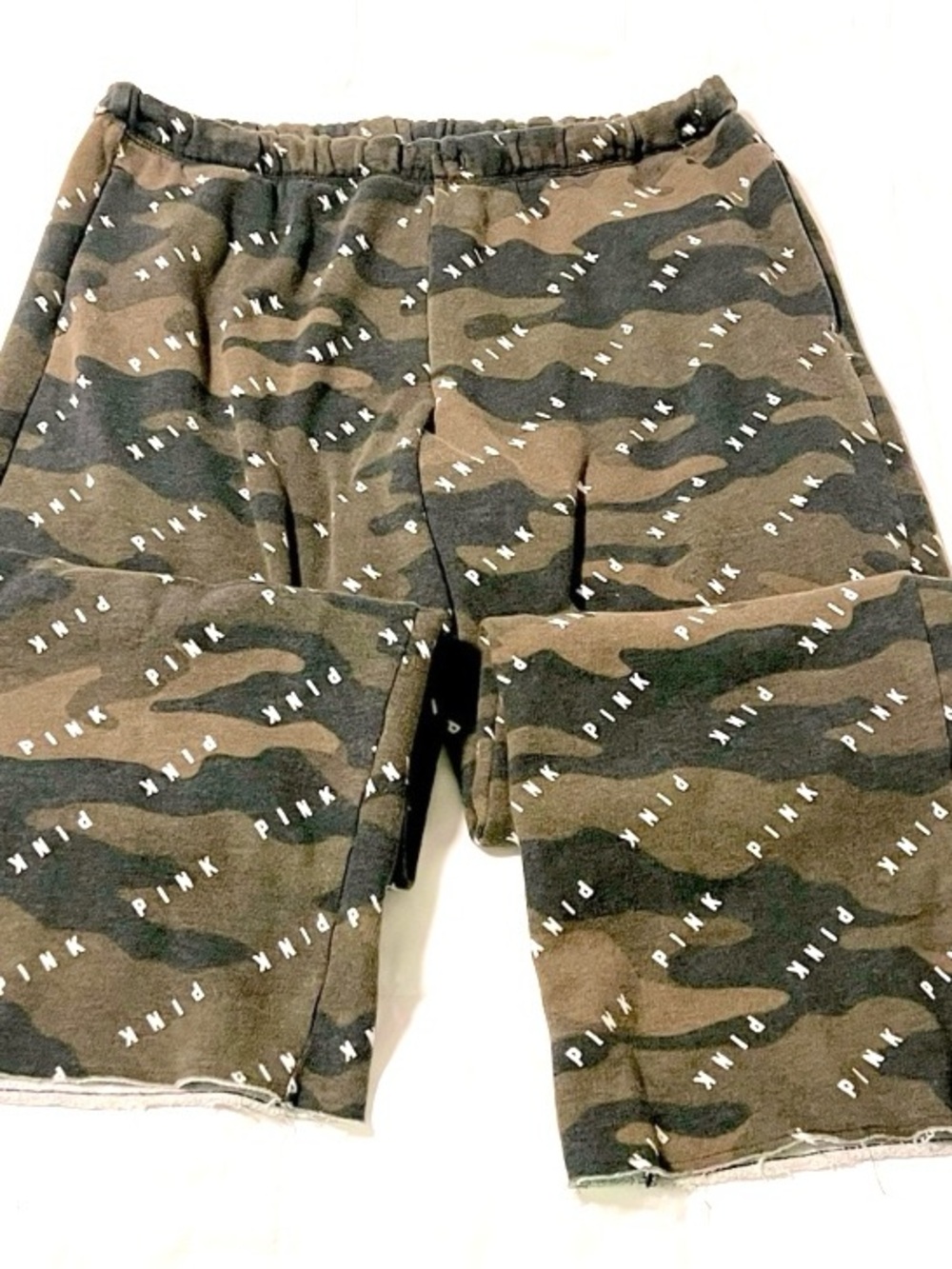 ✨PINK Victoria's Secret Olive & Black Camouflage Wide Leg Sweatpants✨